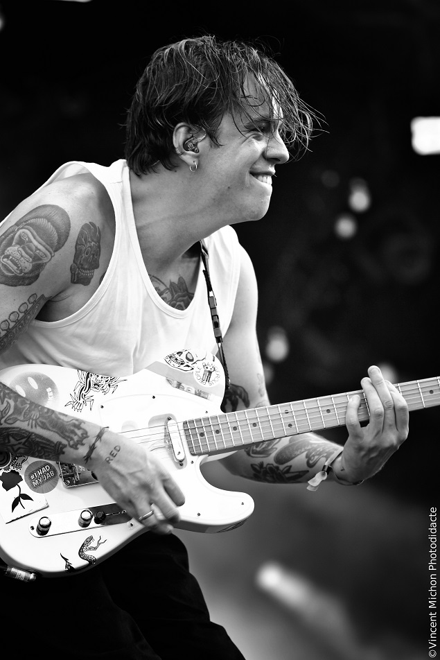 frankcarter01 Hellfest 2022.jpg